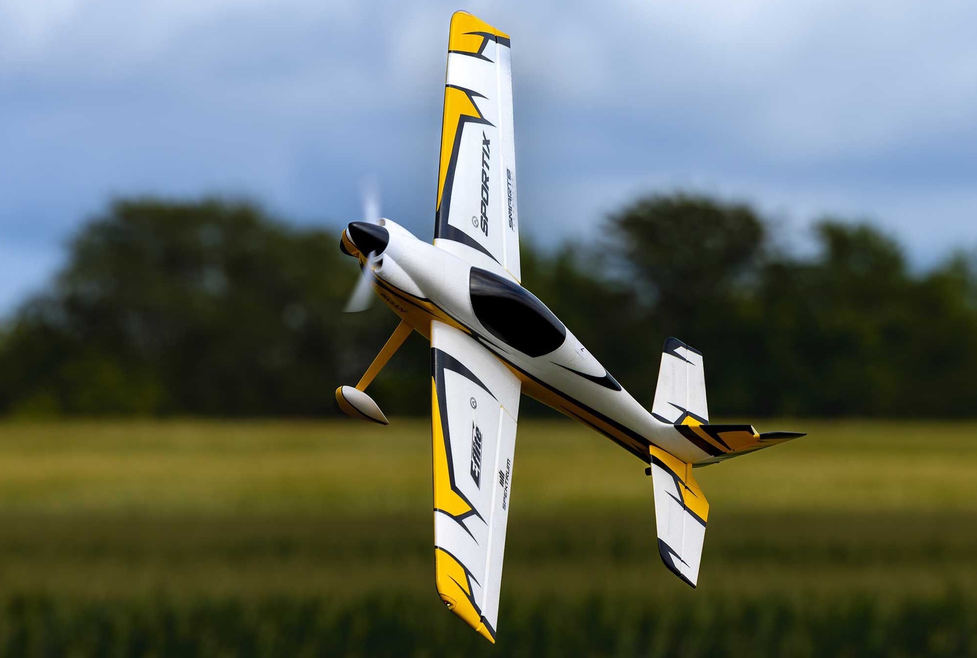 E-flite Sportix 1.1m AS3X+ SAFE Select BNF Basic